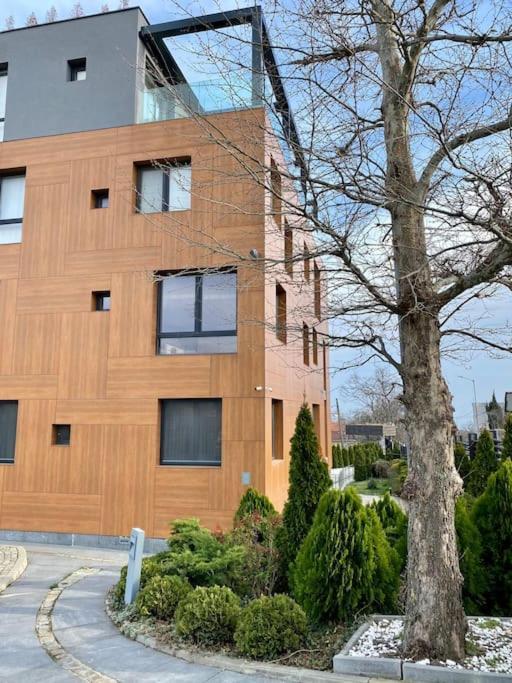 Lovely And Quiet Flat Wmn15 With Terrace/Pool 바르나 외부 사진